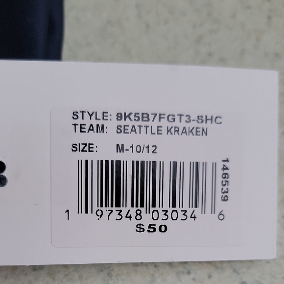 Seattle Kraken Size MEDIUM (10/12) Boys/Girls NHL Hockey Navy Sweatshirt NEW. - Picture 9 of 11